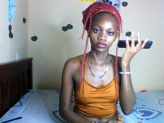 Luna-Noir's Live Webcam