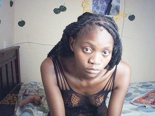 Luna-Noir's Live Webcam