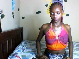 Luna-Noir's Live Webcam