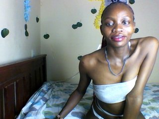 Luna-Noir's Live Webcam