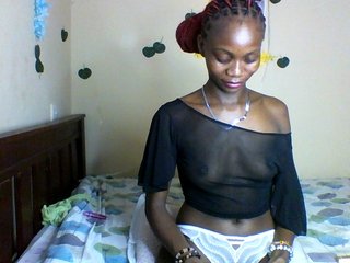 Luna-Noir's Live Webcam