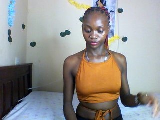 Luna-Noir's Live Webcam