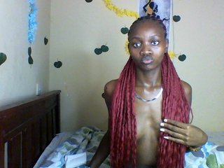 Luna-Noir's Live Webcam