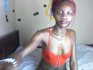 Luna-Noir's Live Webcam