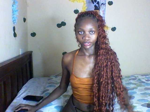 Luna-Noir live cam on BongaCams