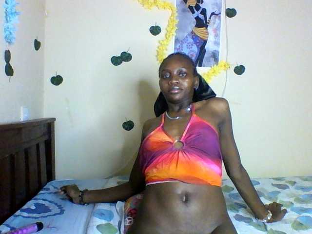 Luna-Noir Live Cam on BongaCams