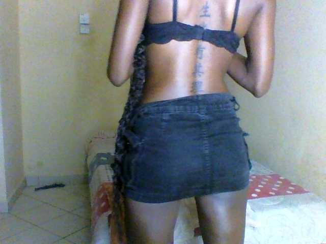 Luna-Noir live cam on BongaCams