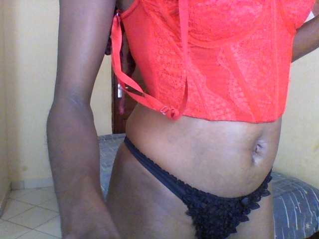 Luna-Noir live cam on BongaCams