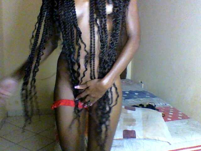 Luna-Noir live cam on BongaCams