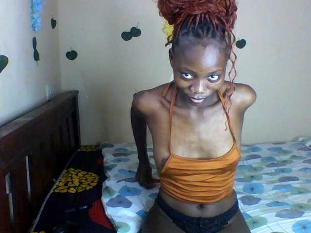 Luna-Noir live cam on BongaCams