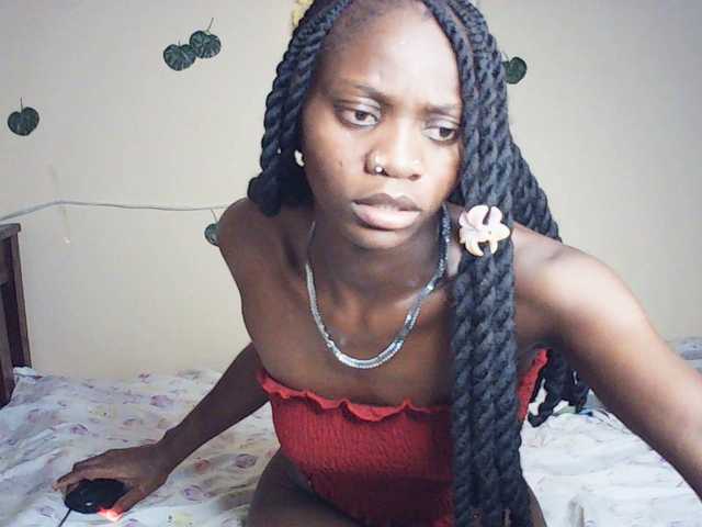 Luna-Noir's BongaCams show and profile