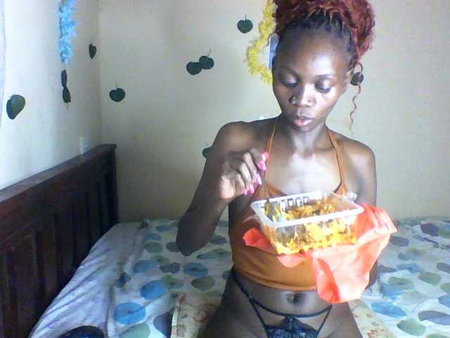 Luna-Noir live cam on BongaCams