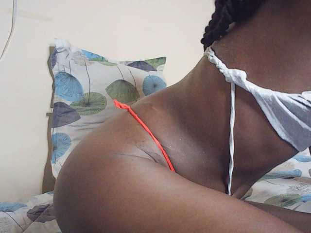 Luna-Noir's BongaCams show and profile