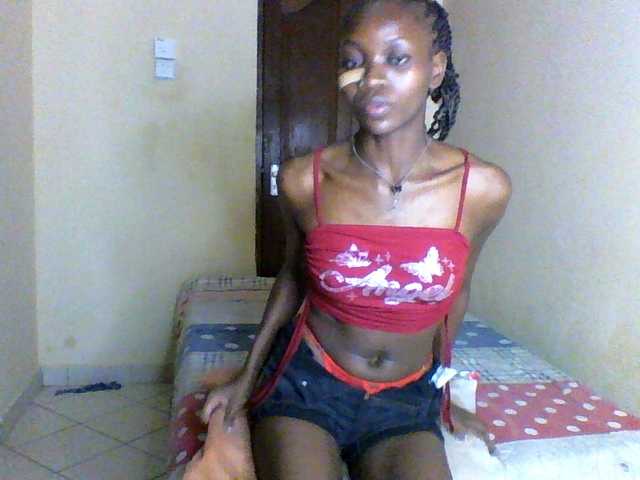 Luna-Noir live cam on BongaCams