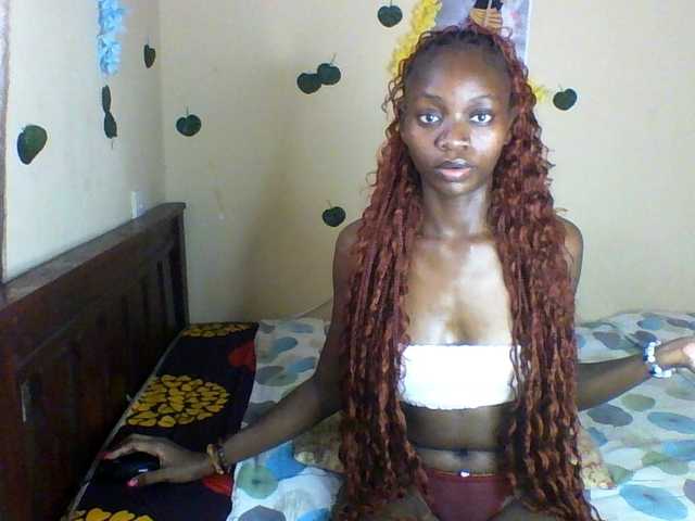 Luna-Noir live cam on BongaCams