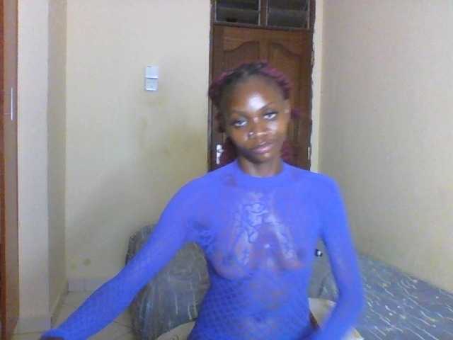 Luna-Noir live cam on BongaCams