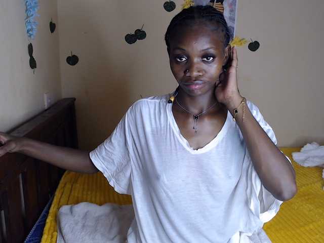 Luna-Noir live webcam show