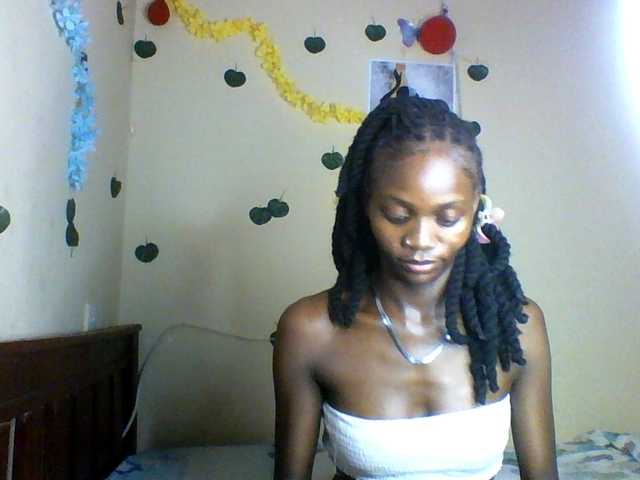 Luna-Noir webcam