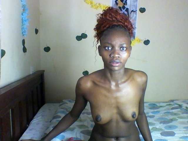 Luna-Noir live cam on BongaCams