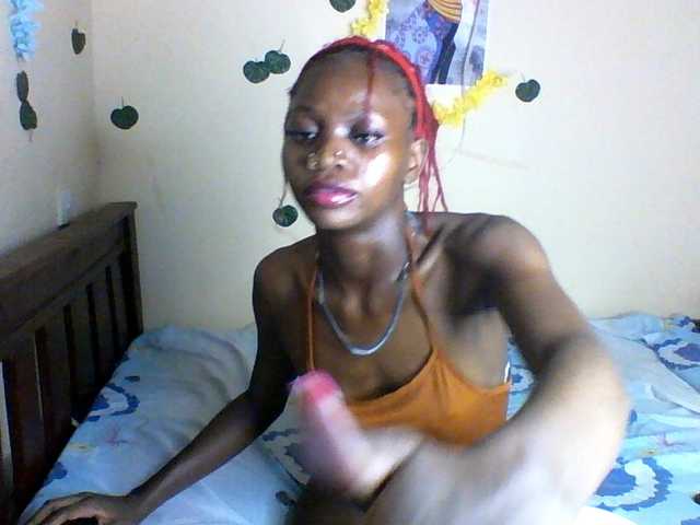 Luna-Noir live cam on BongaCams