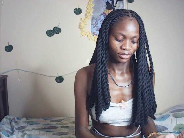 Luna-Noir's BongaCams show and profile