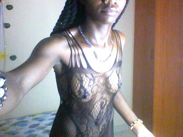 Luna-Noir's BongaCams show and profile