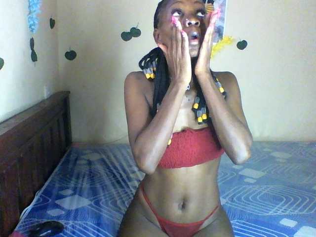 Luna-Noir live cam on BongaCams