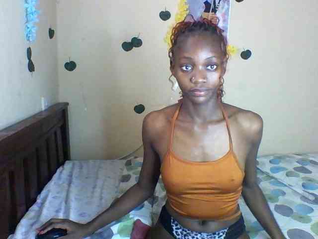 Luna-Noir webcam
