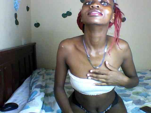 Luna-Noir webcam