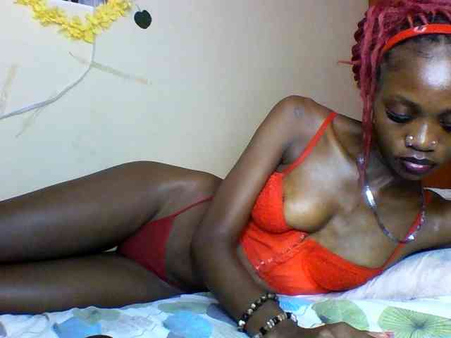 Luna-Noir webcam
