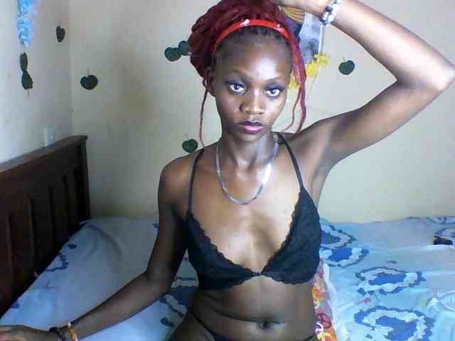 Luna-Noir webcam