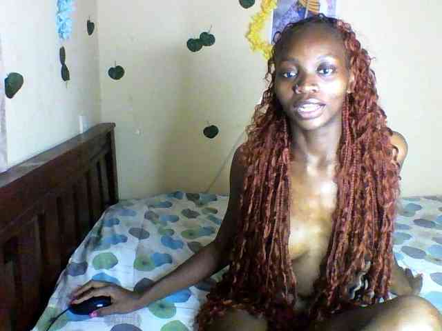 Luna-Noir webcam
