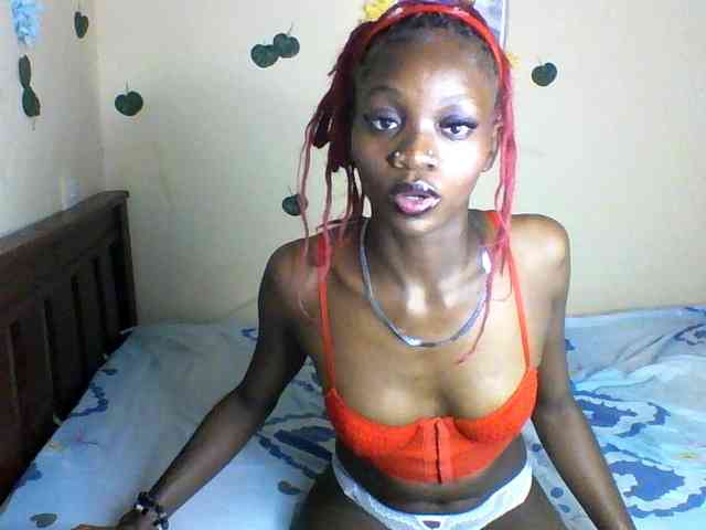 Luna-Noir webcam