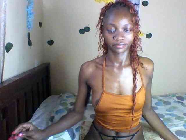 Luna-Noir webcam