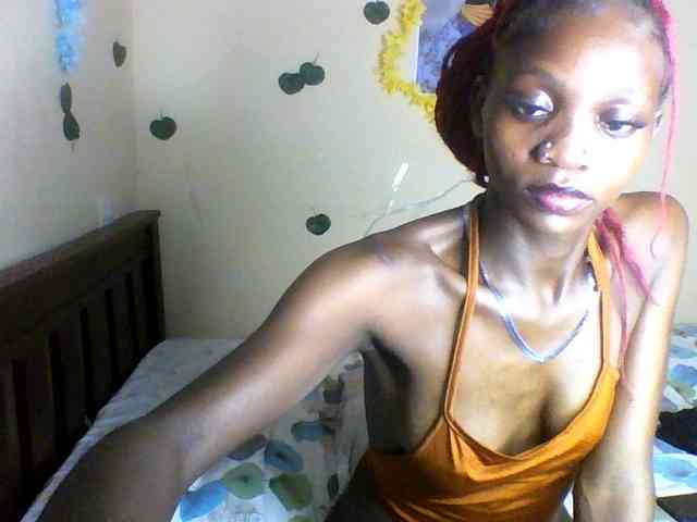 Luna-Noir webcam