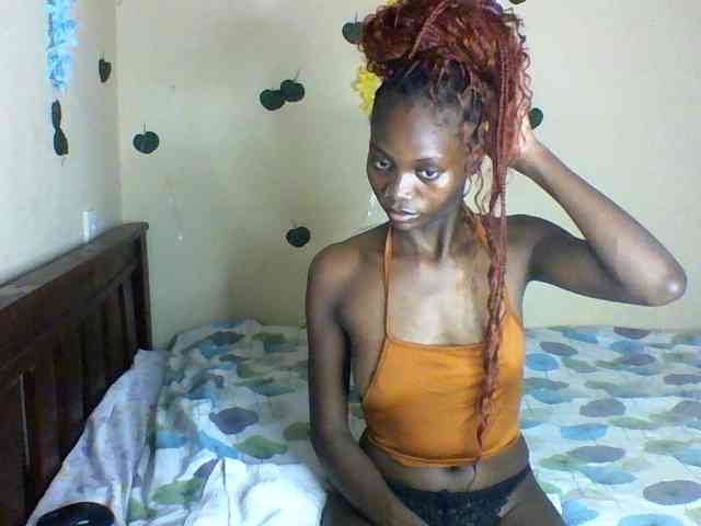Luna-Noir webcam