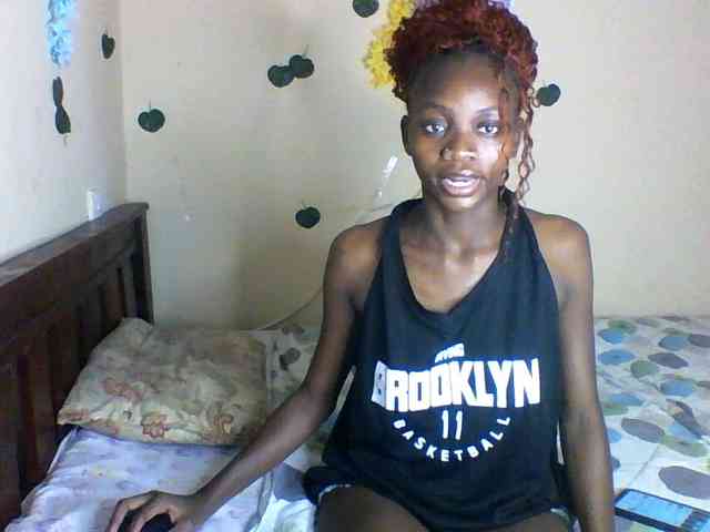 Luna-Noir webcam