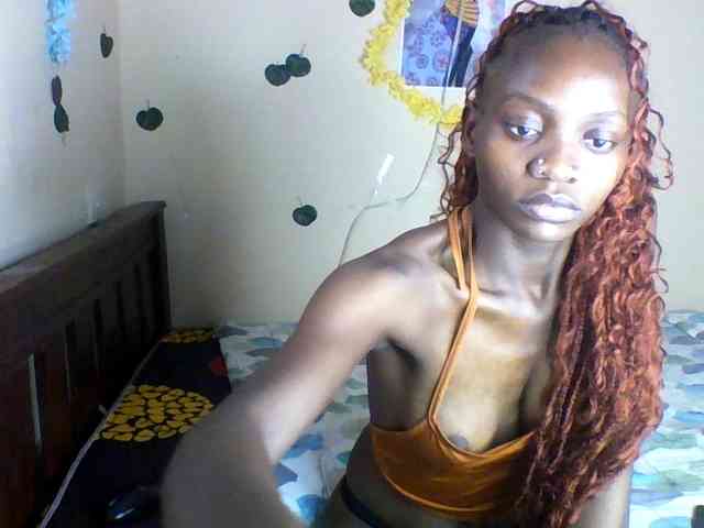 Luna-Noir webcam