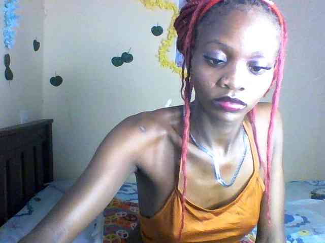 Luna-Noir webcam