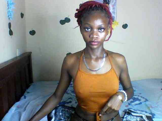 Luna-Noir webcam
