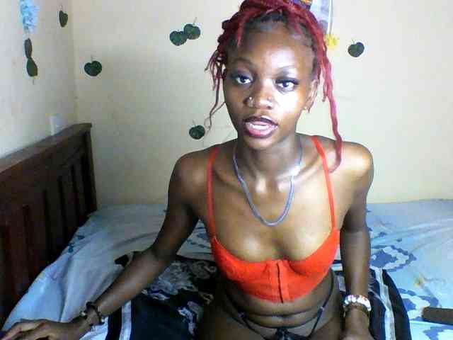 Luna-Noir webcam