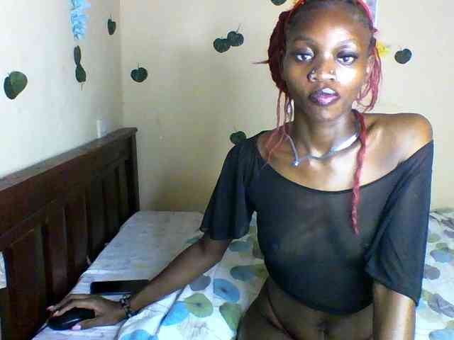 Luna-Noir webcam