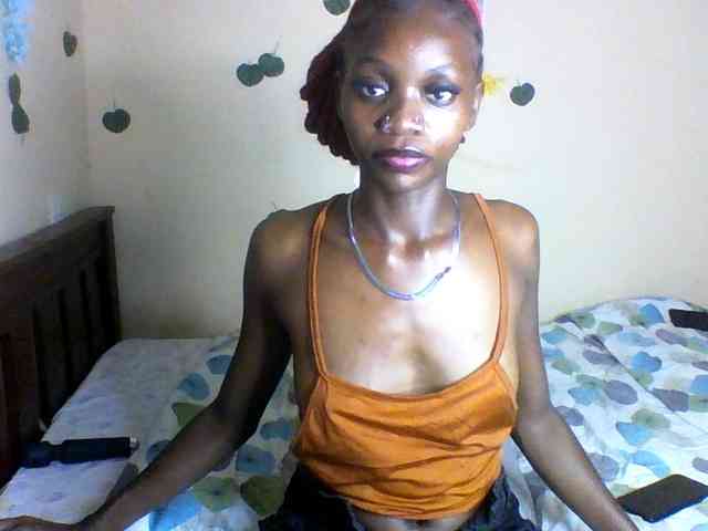 Luna-Noir webcam
