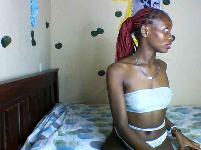 Luna-Noir webcam