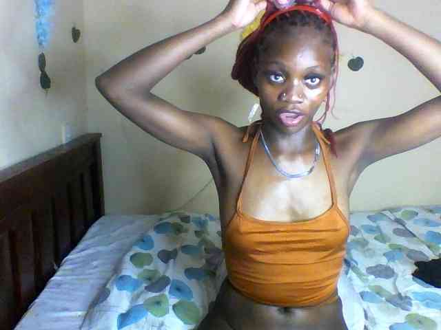 Luna-Noir webcam