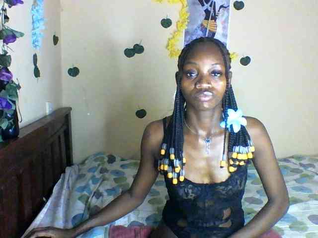 Luna-Noir webcam