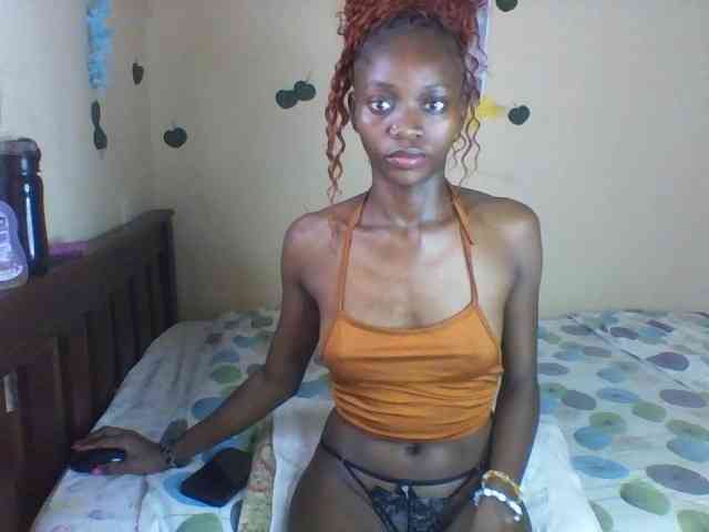 Luna-Noir webcam