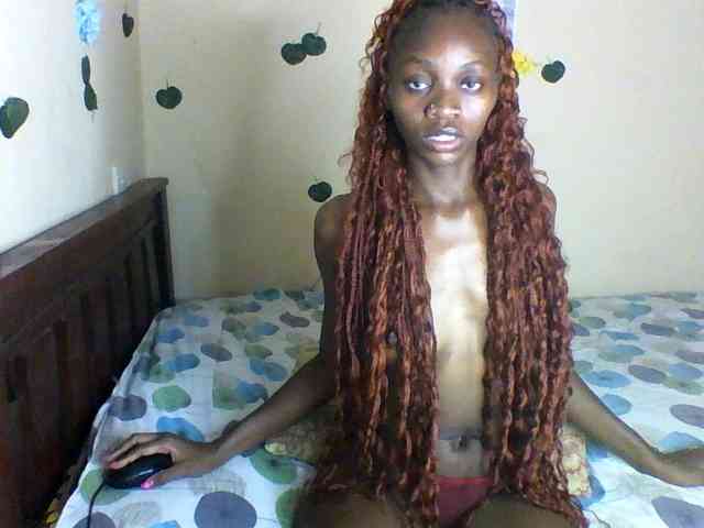 Luna-Noir webcam