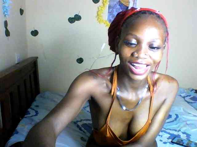 Luna-Noir webcam