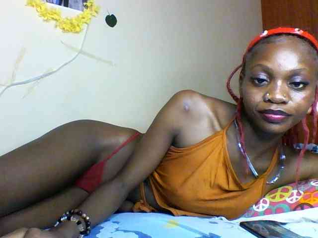 Luna-Noir webcam